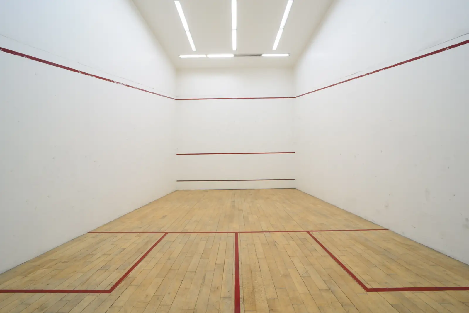 Squash court at Sinclairs Burdwan