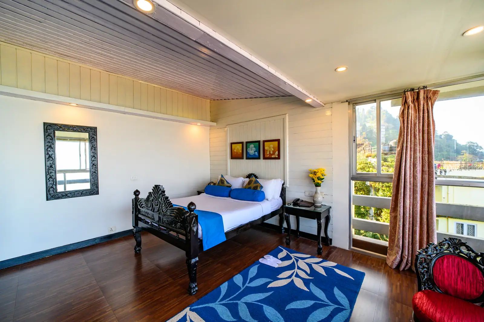 Kanchenjunga Room