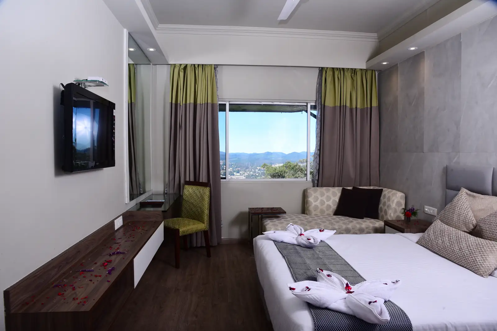 Premier Room