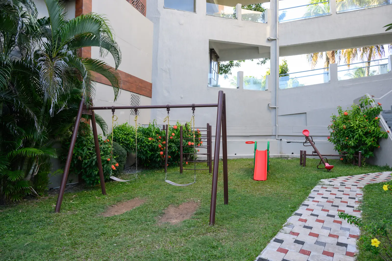 The children's play area at Sinclairs Bayview
