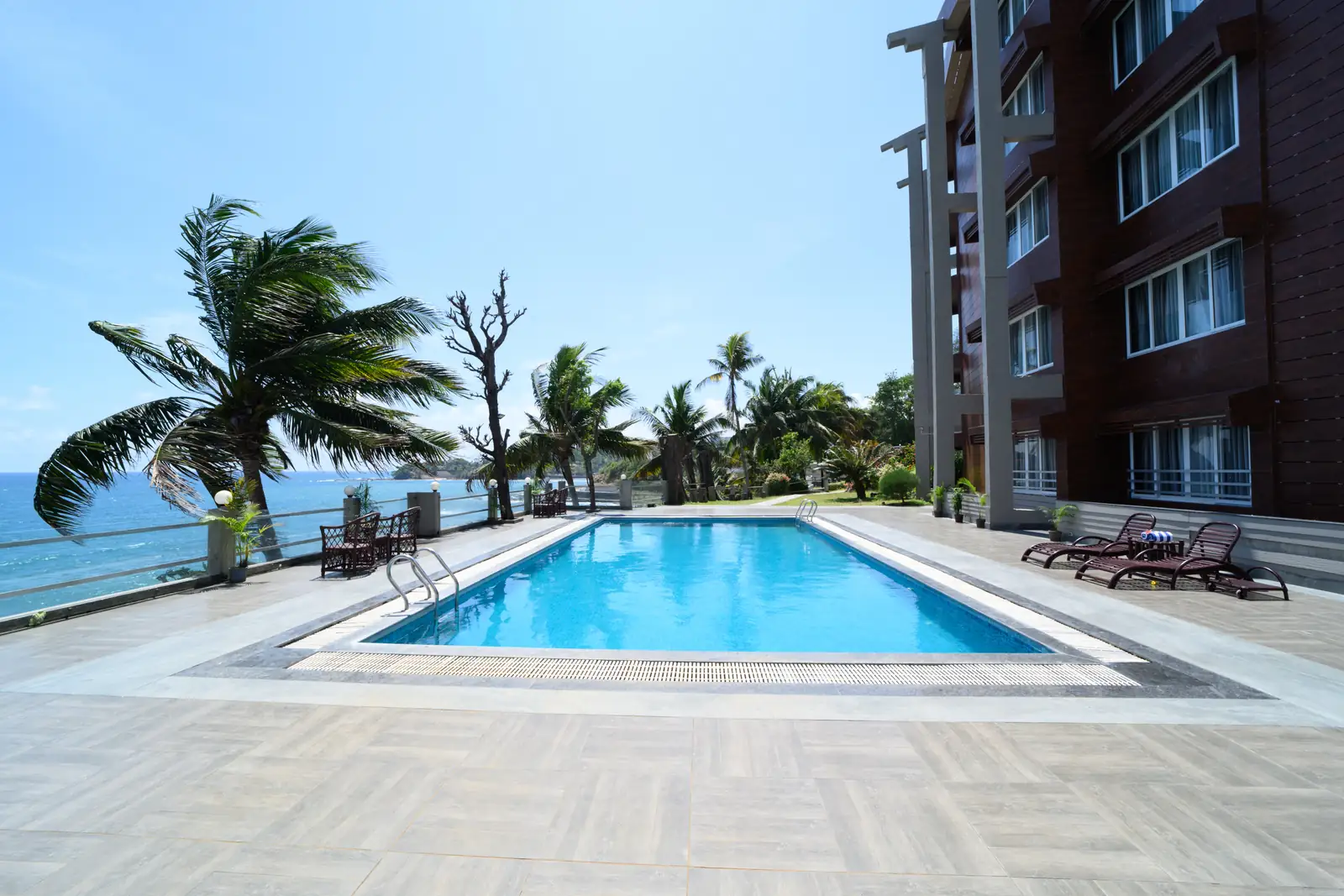 Swimming pool overlooking the Bay of Bengal at Sinclairs Bayview